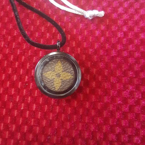 Custom made necklace with magnectic lockit pendant - Picture 4 of 4